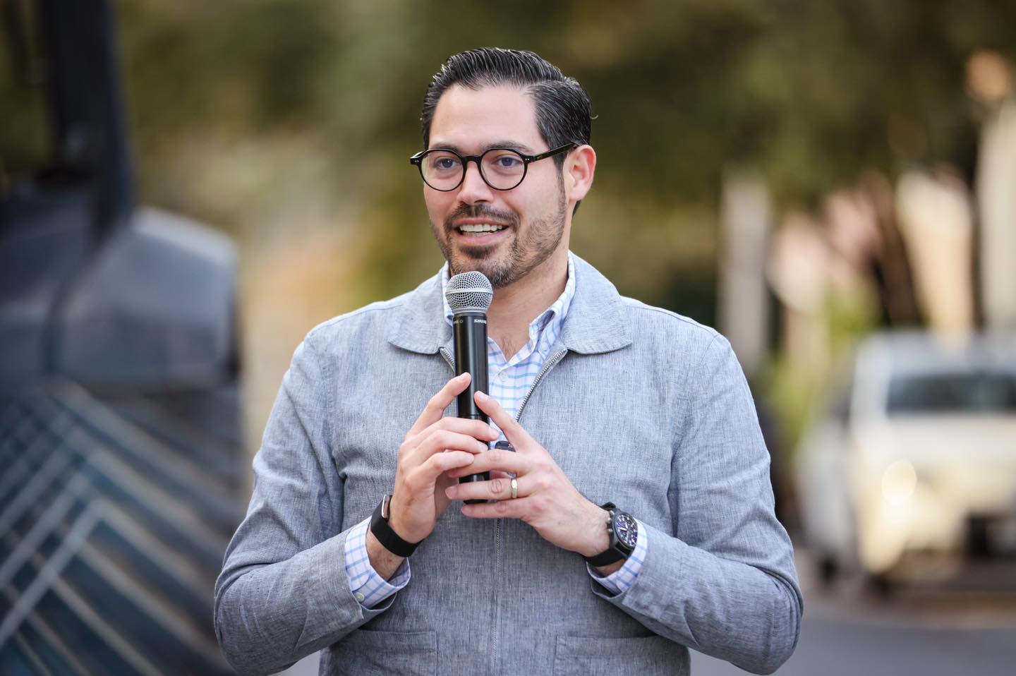 Refuerza Santiago su infraestructura vial con obra de concreto hidráulico