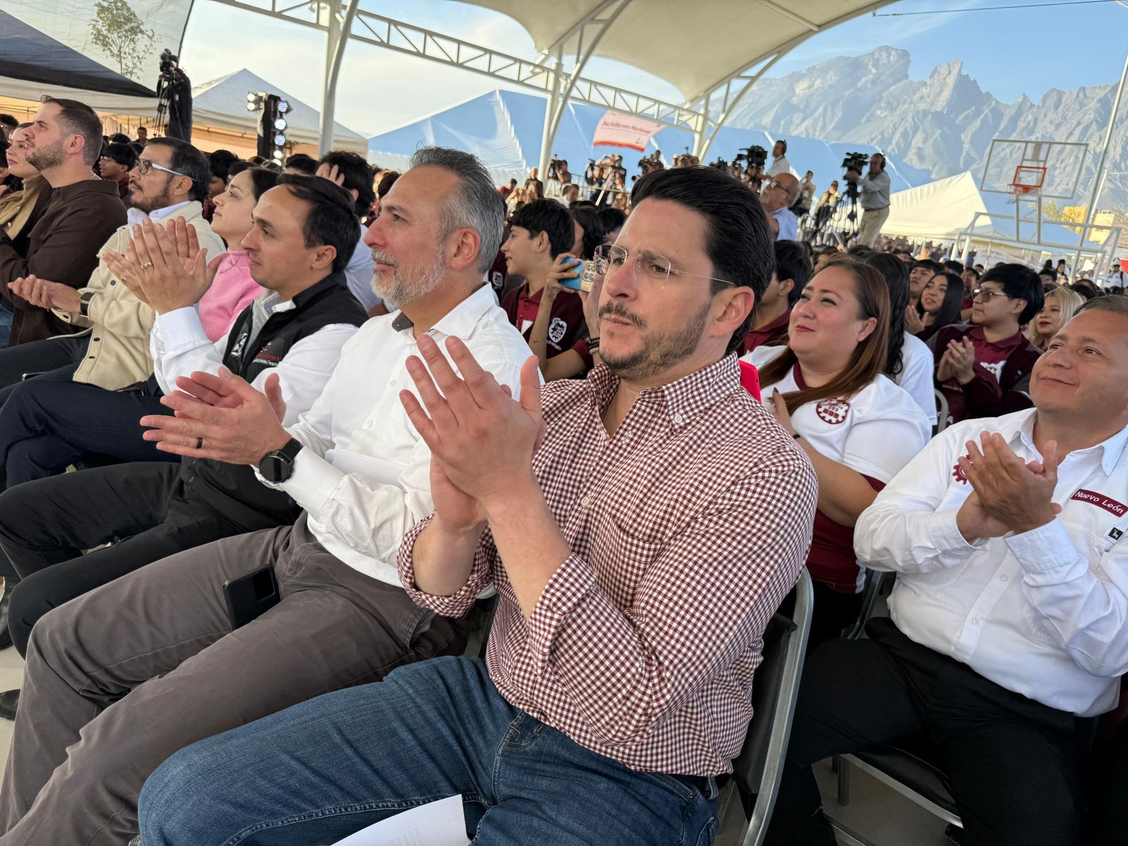 Oliverio Tijerina acompaña a la Presidenta Claudia Sheinbaum en gira por Nuevo León