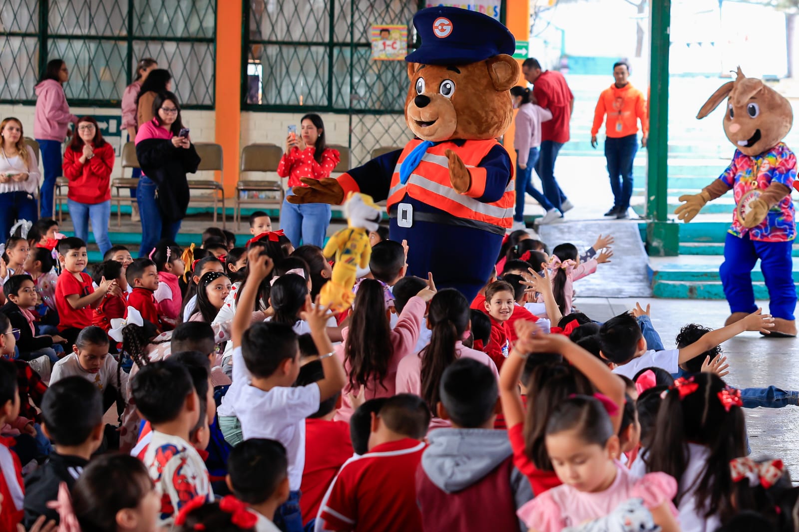 Acercan servicios municipales a familias de Guadalupe