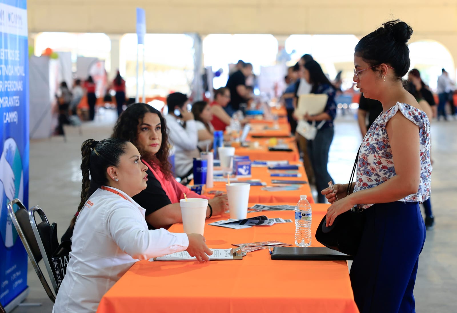 Acuden ciudadanos a buscar empleo a feria inclusiva en Guadalupe