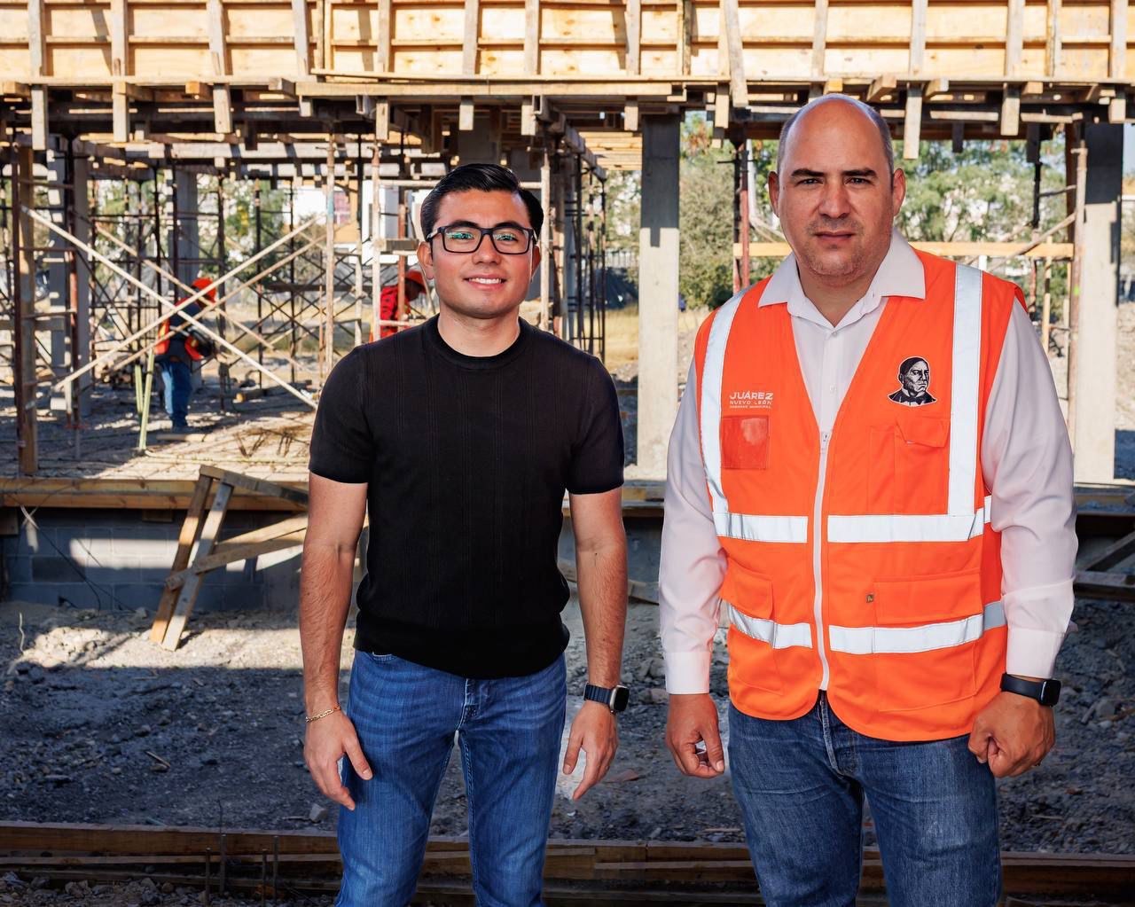 Supervisa Félix Arratia avance del 52% del Centro Comunitario en Valle Santa Isabel