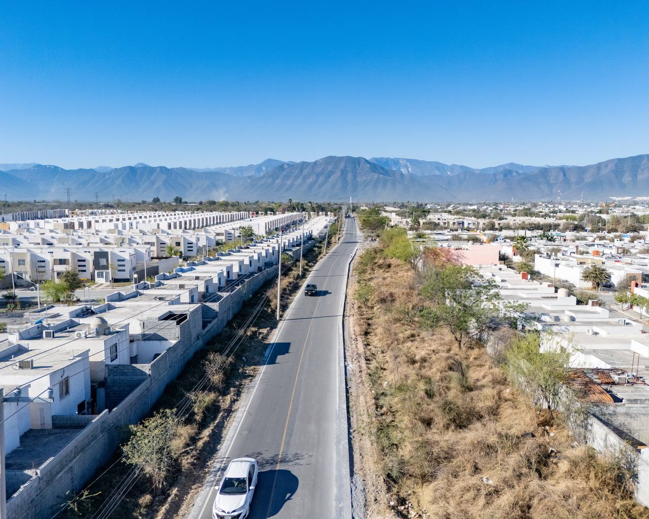 Entrega Félix Arratia pavimentación de Brecha 76 en beneficio de 20 mil ciudadanos