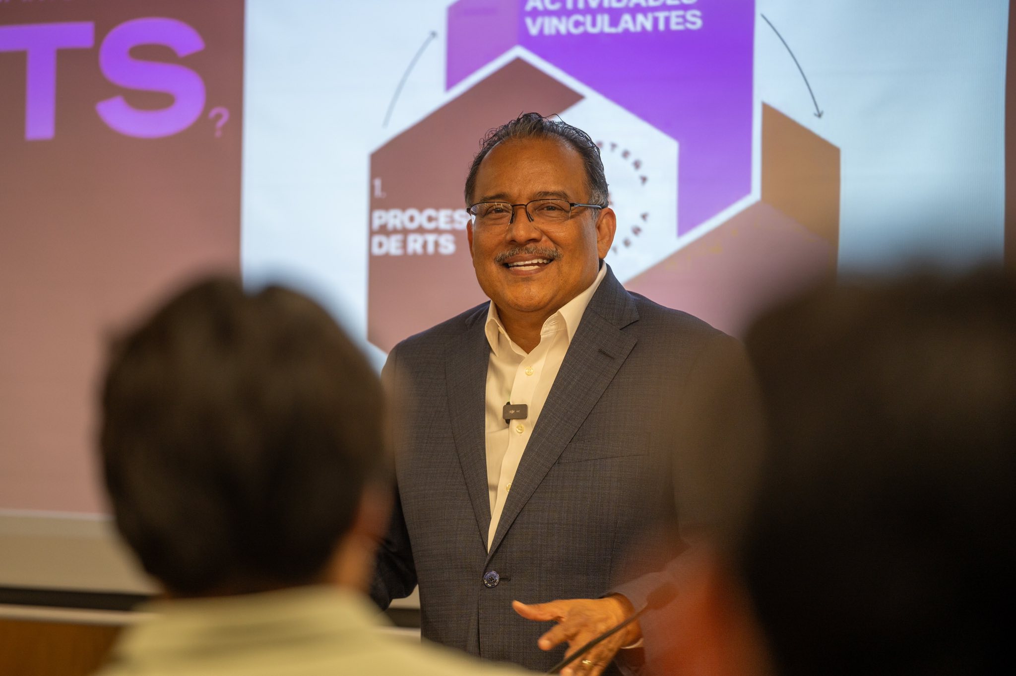 Impulsa Escobedo inversión con blindaje digital contra la extorsión