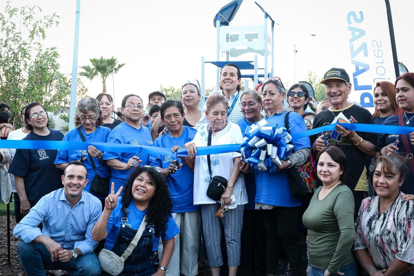 Entrega Daniel Carrillo plaza rehabilitada en Industrias del Vidrio