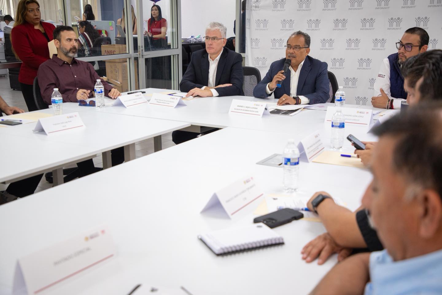 Presenta Mijes ampliación de lateral de Libramiento Noroeste