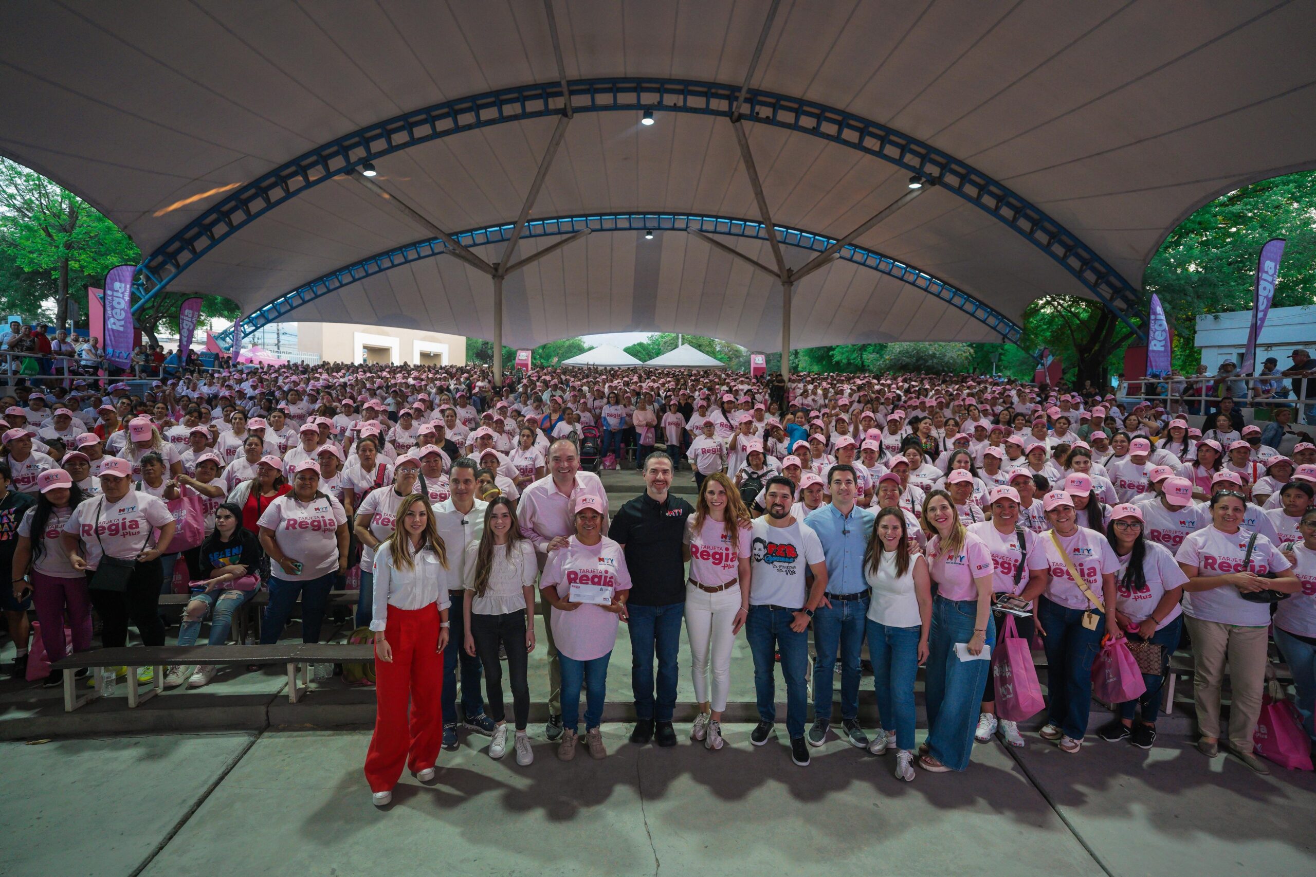 Crece el número de beneficiadas con la Tarjeta Regia Plus
