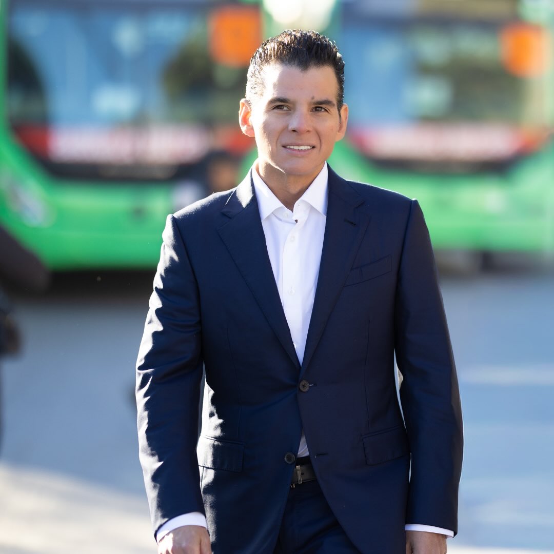Miguel Flores impulsa movilidad sustentable con corredores verdes y nuevas líneas del Metro