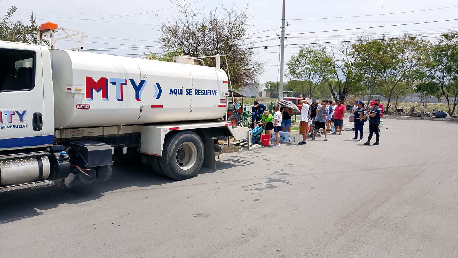 Suministrará Monterrey agua a colonias que carecen del servicio