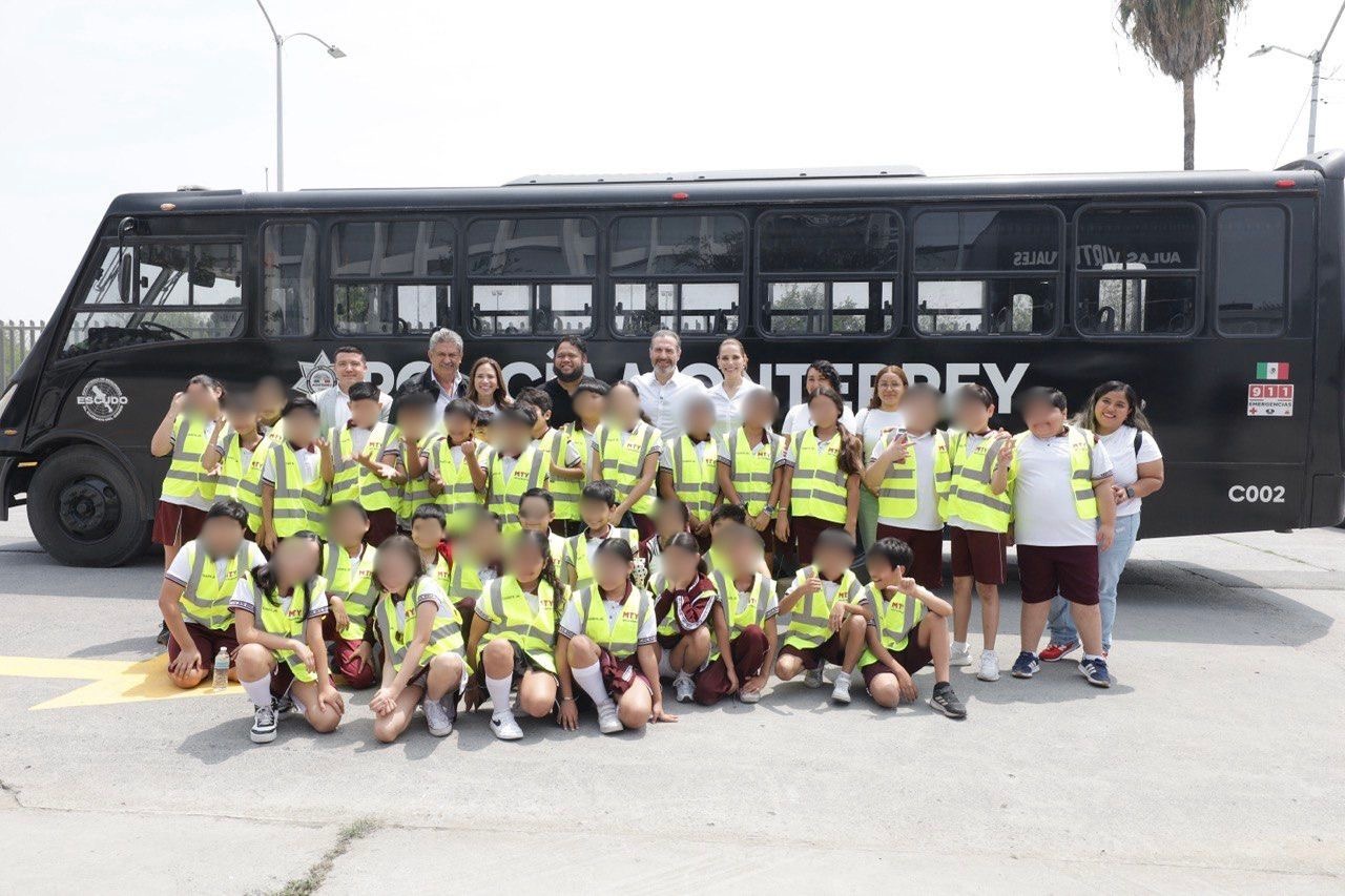 Recorren alumnos de primaria la Academia de Policía de Monterrey con programa “Cadete Jr”
