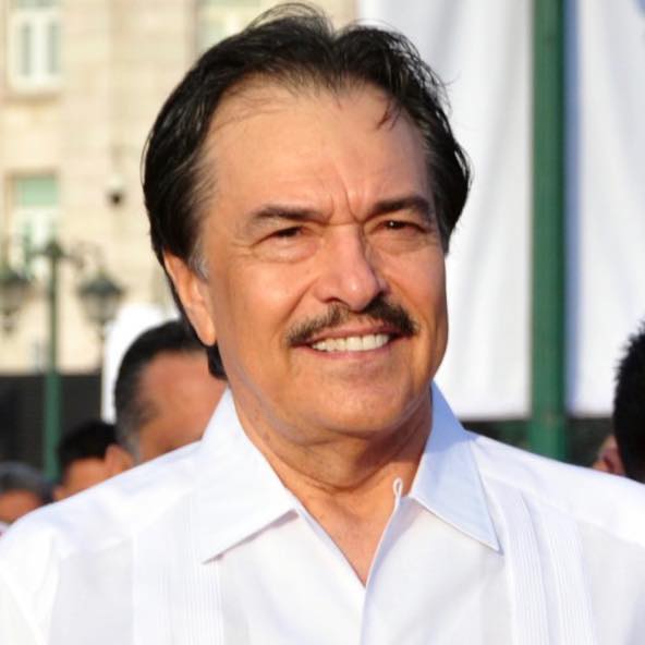 Propone Ismael Flores que transporte público regrese a manos de particulares