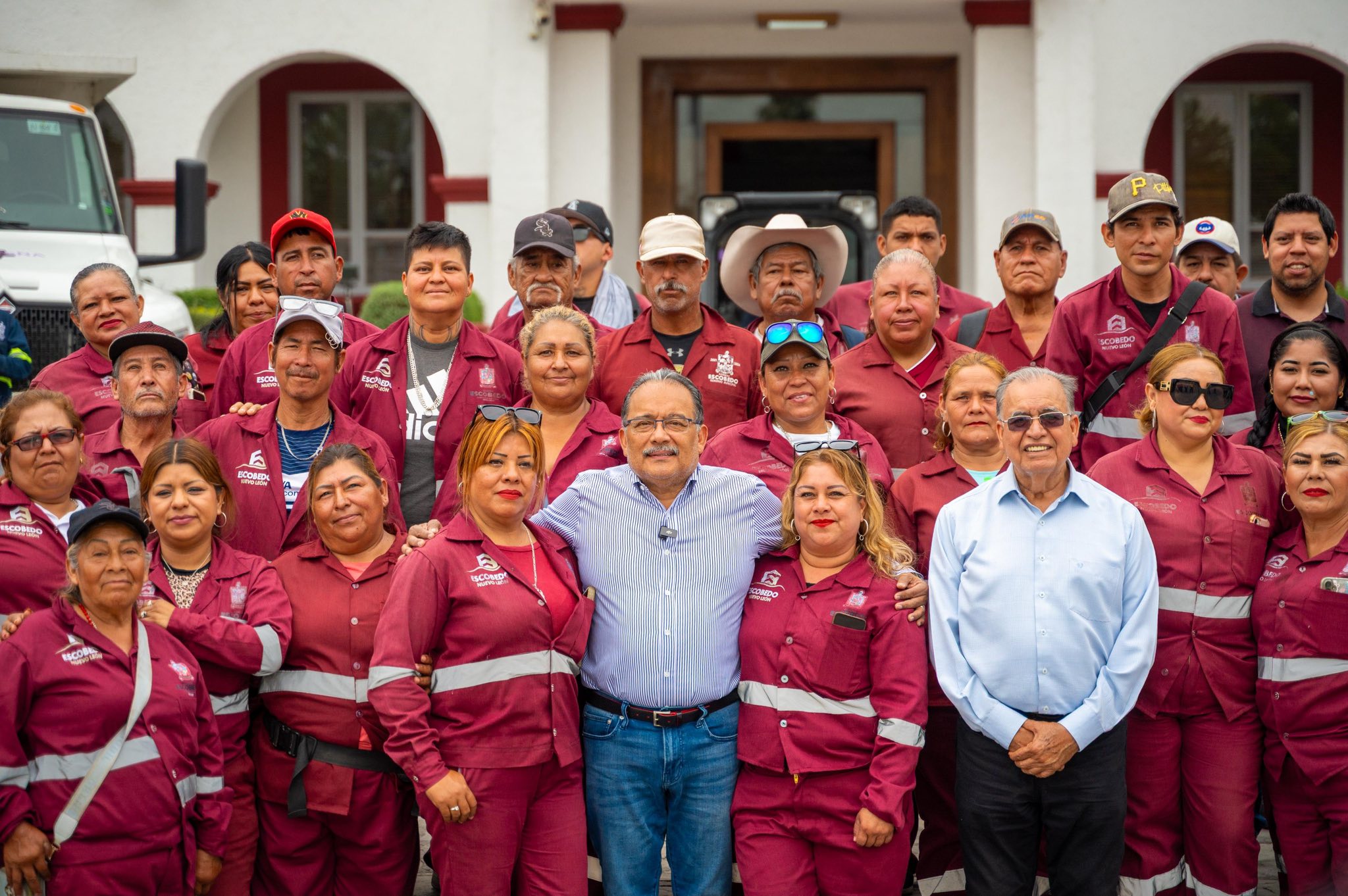 Invierte Escobedo 7 millones de pesos en nuevas unidades para servicios públicos