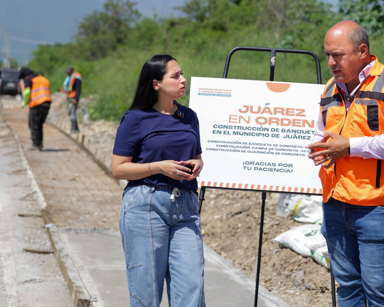 Juárez impulsa construcción de banquetas para mejorar seguridad peatonal en zonas prioritarias