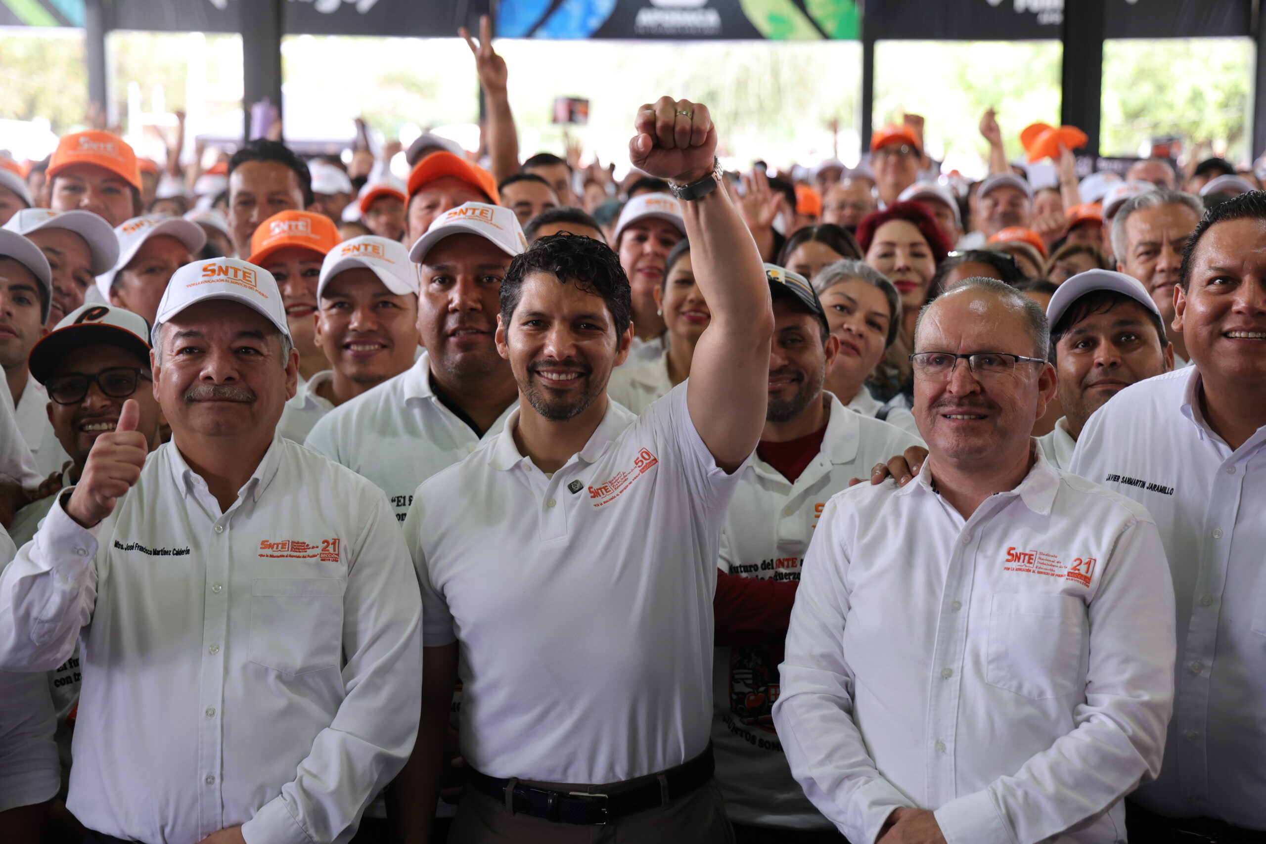 Secciones 21 y 50 del SNTE conmemoran el Día del Trabajo con encuentro deportivo en Apodaca