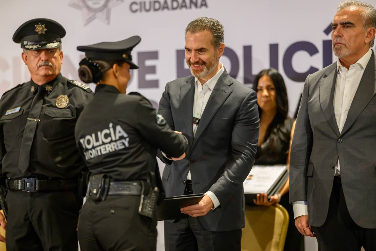 Crece fuerza policial de Monterrey con 166 nuevos elementos