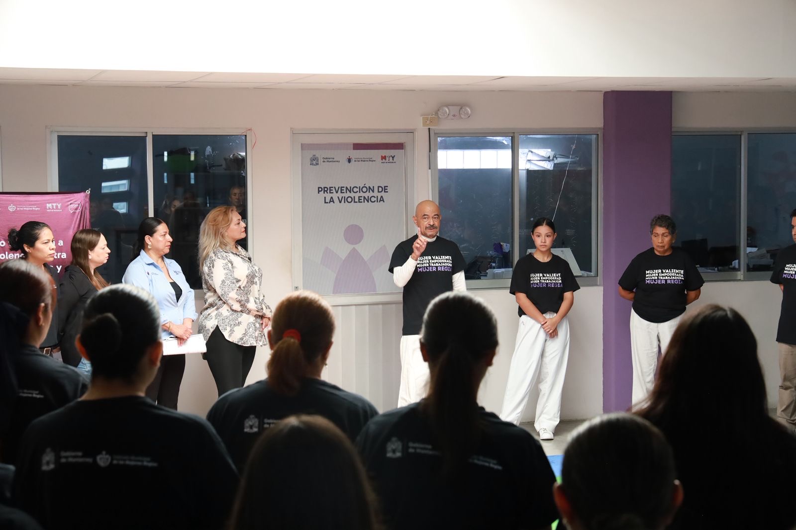 Impulsa Gobierno de Monterrey taller de defensa personal para mujeres