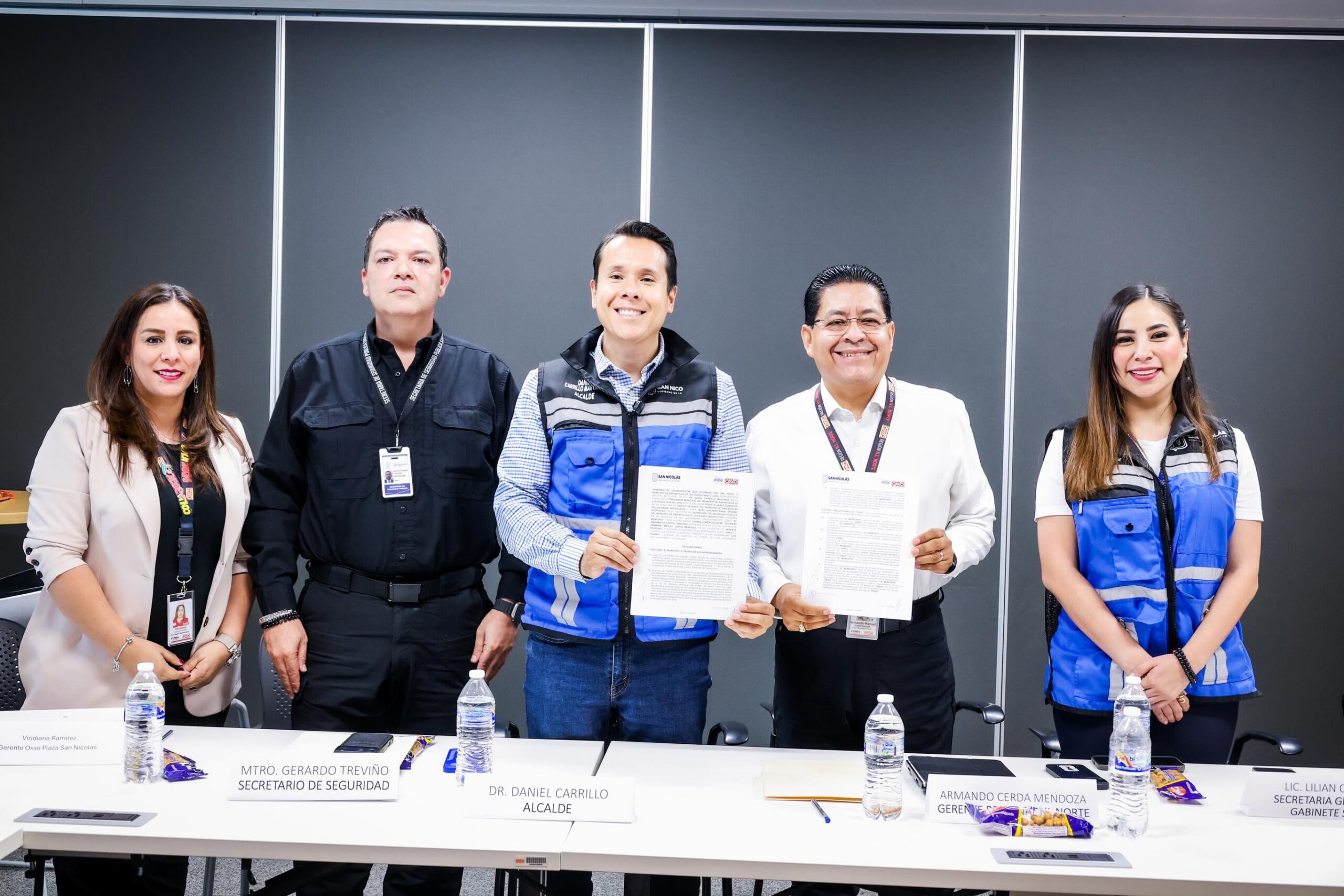 Firman convenio de seguridad Oxxo y San Nicolás