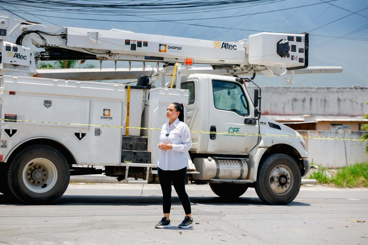 Supervisa Mónica Oyervides avances en el restablecimiento de la energía eléctrica en Juárez