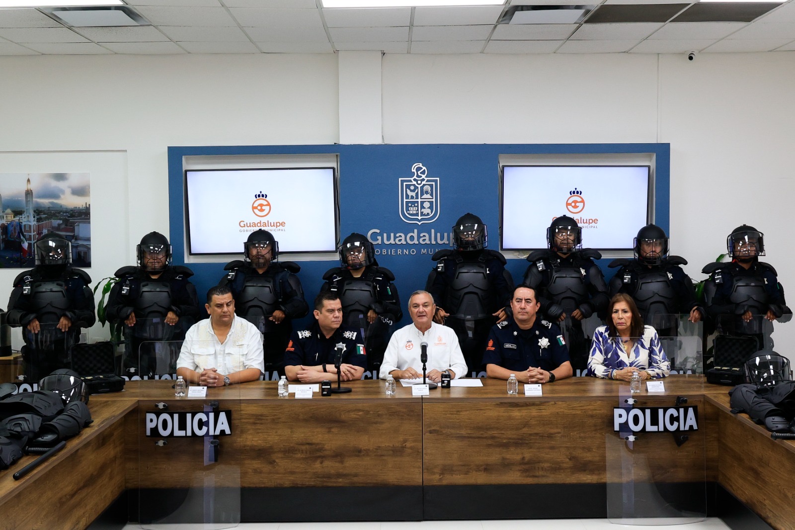 Equipan a Policía de Guadalupe con antimotines