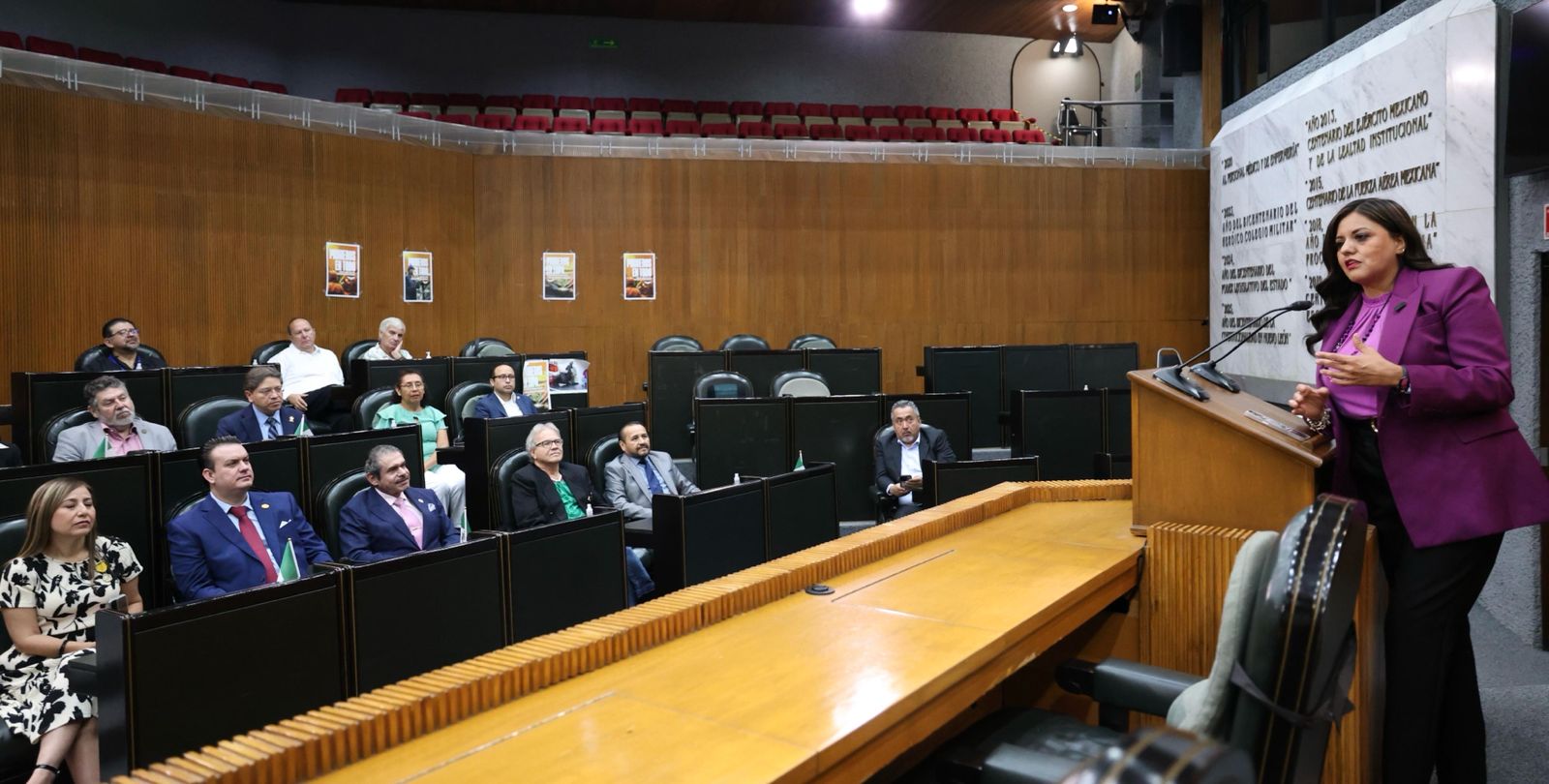 Se reúne Itzel Castillo con Federación de Colegios Profesionales