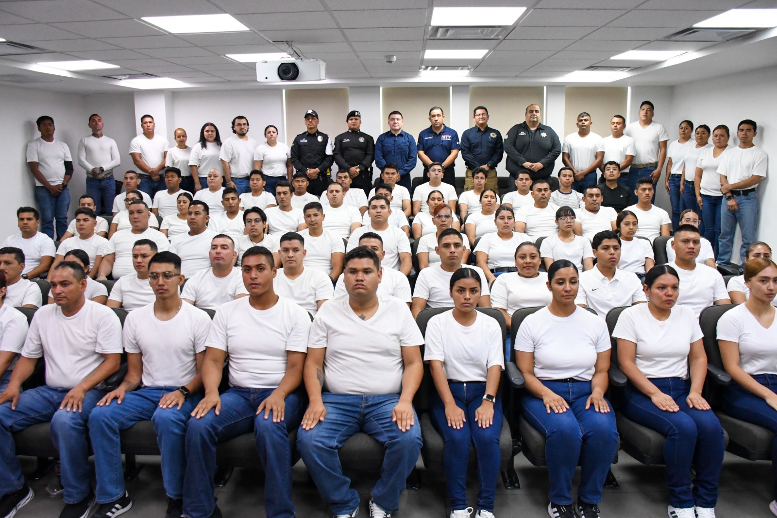 Ingresan 75 cadetes a la Academia de Policía de Monterrey