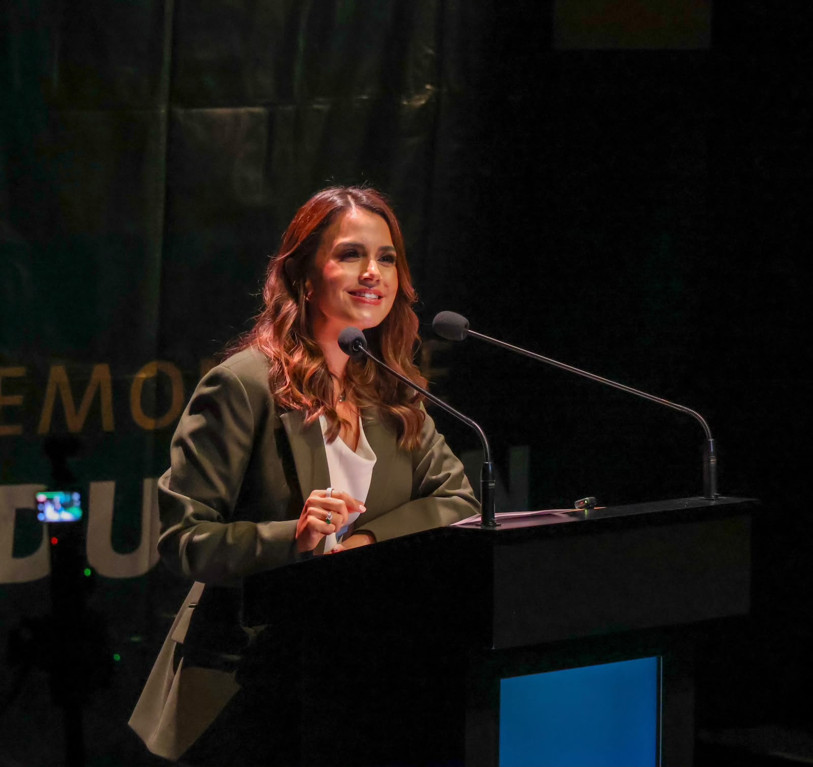 “¿A qué le teme el Gobernador?”: Lorena de la Garza