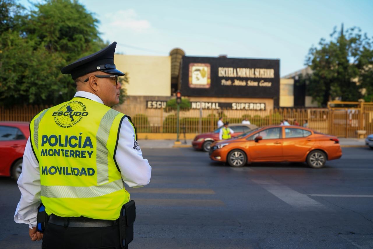 Arranca el operativo vial de regreso a clases en Monterrey