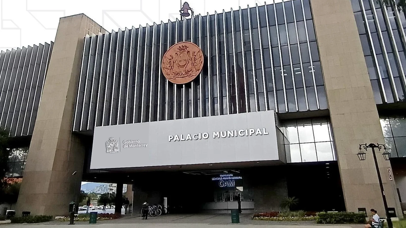 Presenta Monterrey denuncia penal por retención ilegal de recursos