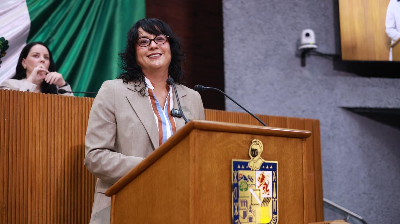 Propone Grecia Benavides obligar a Samuel García a rendir su informe ante el Congreso
