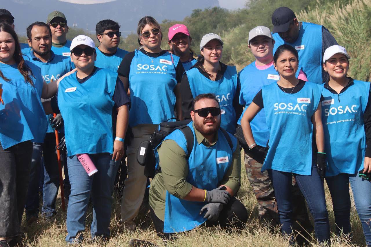 Realizan Escobedo y SOSAC jornada de limpieza en el Río Pesquería