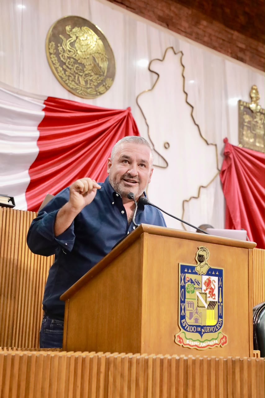 Diputados aprueban reforma para protege derechos laborales de trabajadores de AyD