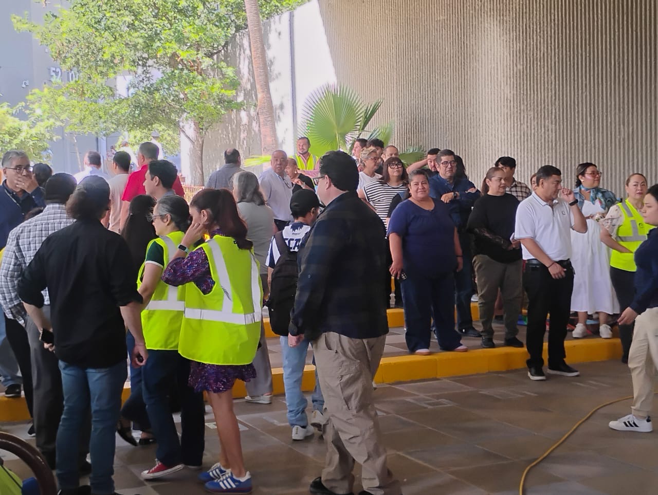 Congreso NL realiza simulacro exitoso