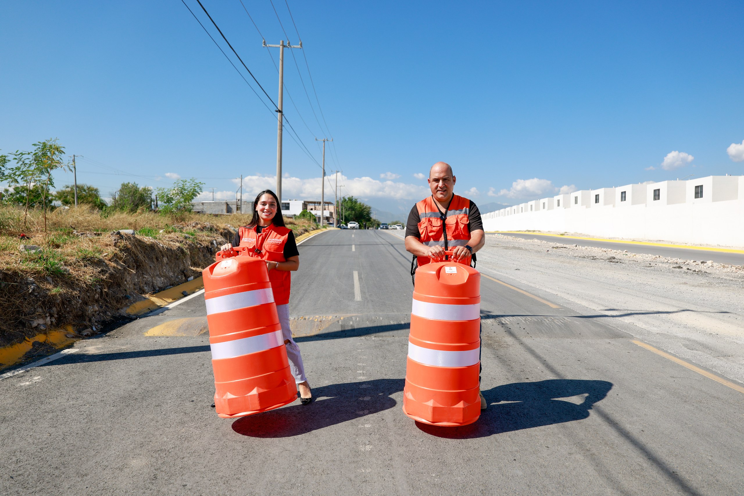 Mejora Mónica Oyervides conexión y movilidad con pavimentación del Antiguo Camino a San Roque
