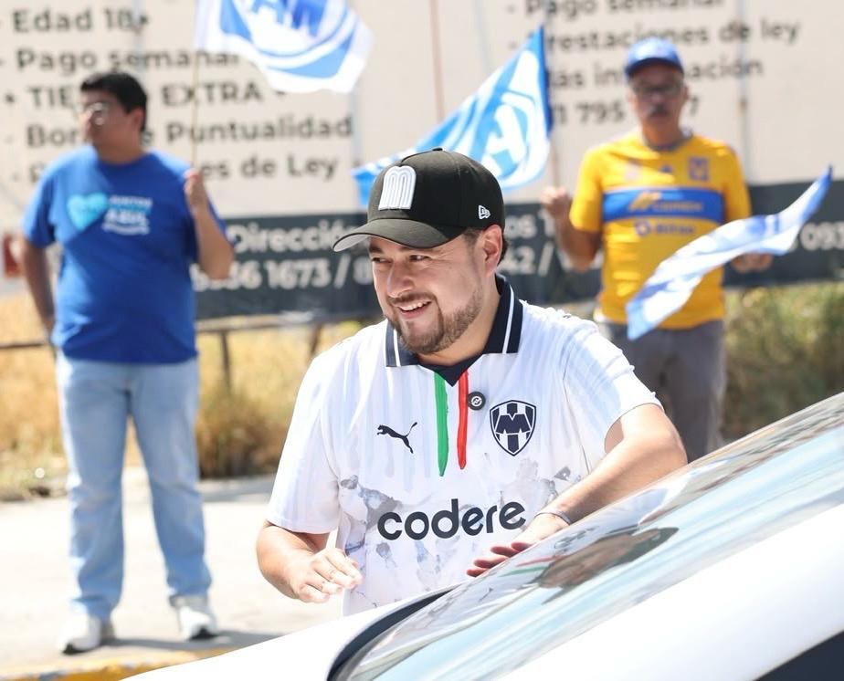 Uniformes deportivos, una realidad para los atletas neoleoneses.- Miguel Lechuga