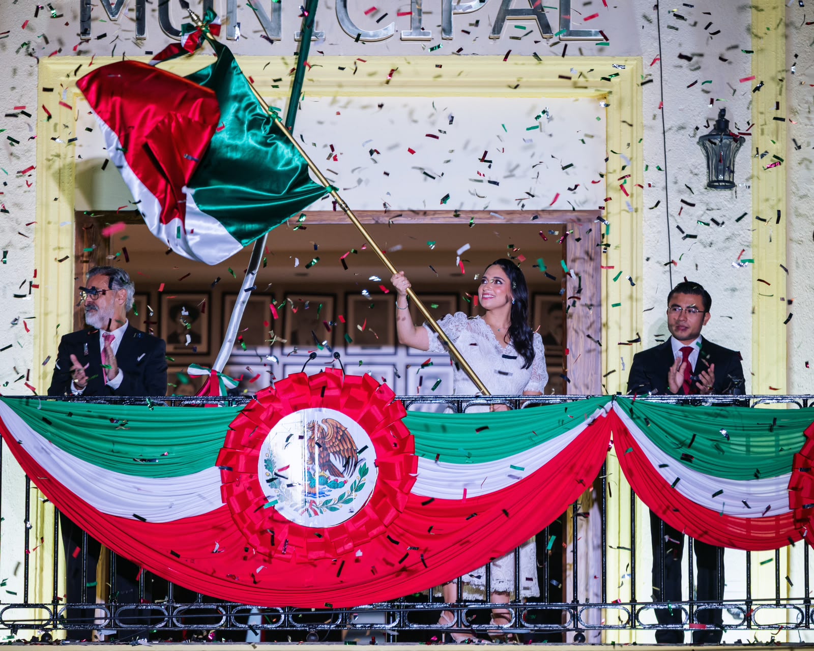 Da Mónica Oyervides histórico Grito de Independencia como primera mujer alcaldesa de Juárez