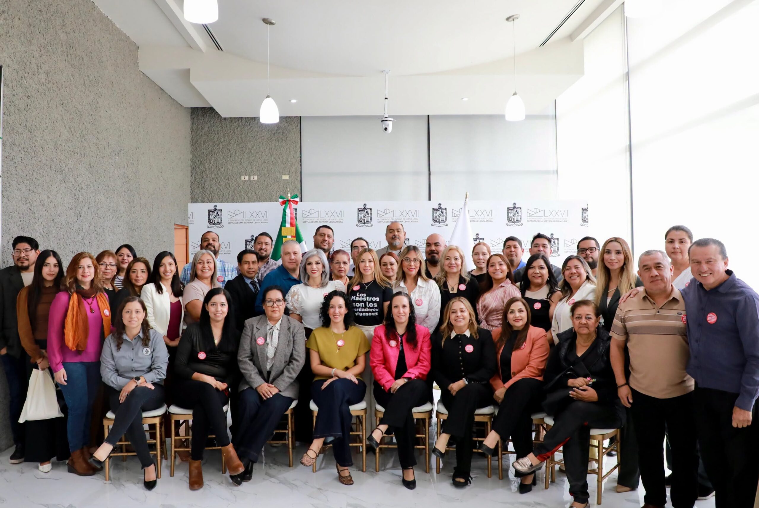 Realiza Perla Villarreal mesas de trabajo sobre Ley de Educación con magisterio
