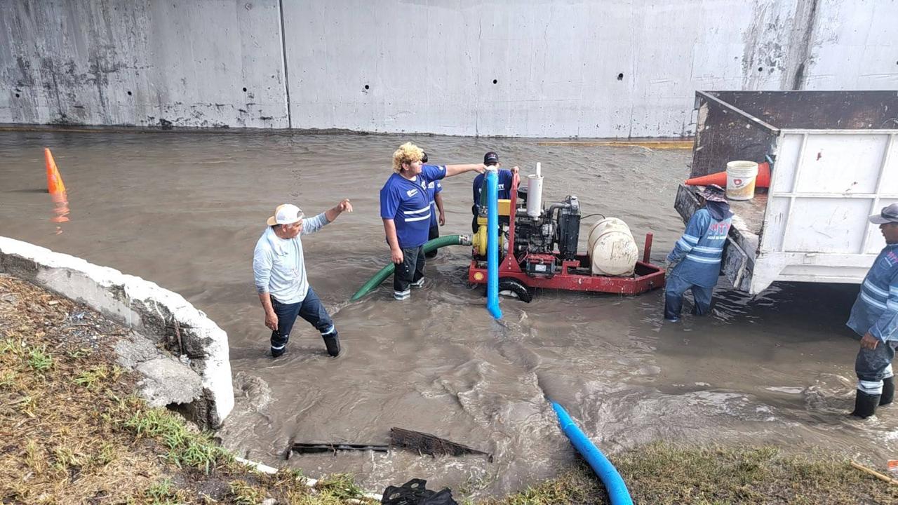 Refuerza Monterrey limpieza de rejillas ante las lluvias