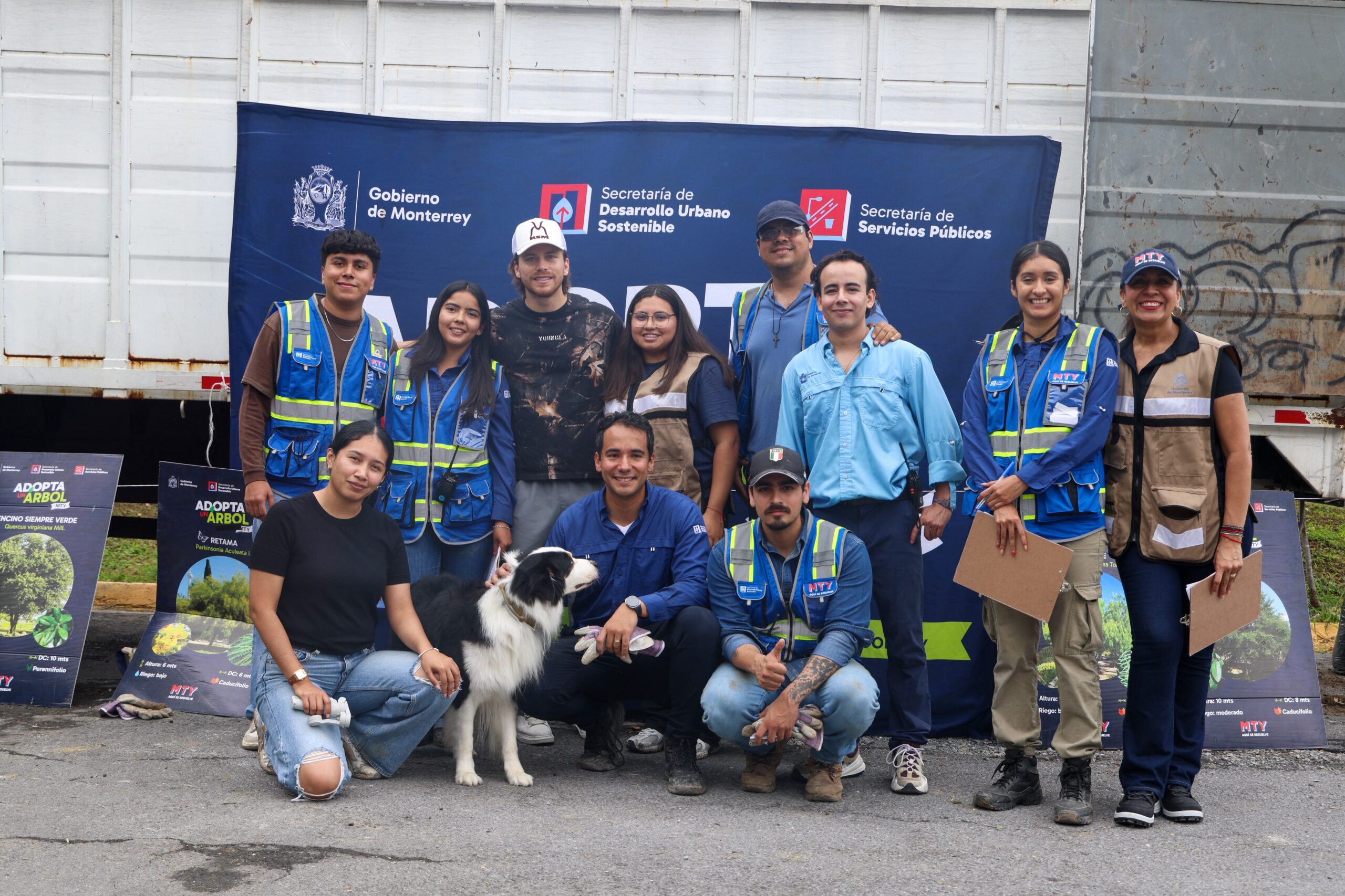Impulsa Monterrey la cultura ambiental con adopción de árboles y reciclaje