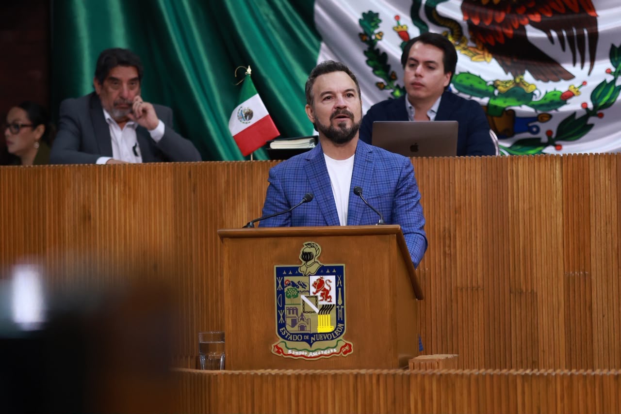 Propone Mario Salinas atención integral a viviendas con acumulación de basura